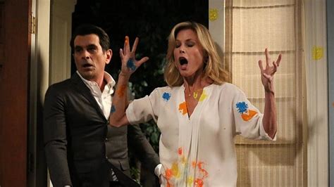 modern family phil dunphy|ty burrell wife.